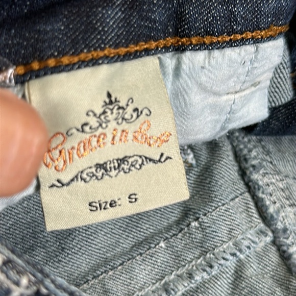 Grace in LA Denim Shorts Women’s Small Distressed Frayed Cutoff Western Style - Picture 6 of 12